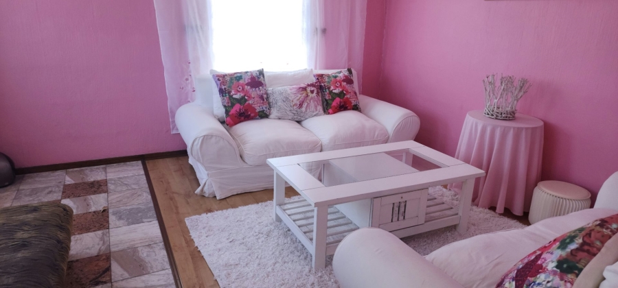 3 Bedroom Property for Sale in Portlands Western Cape